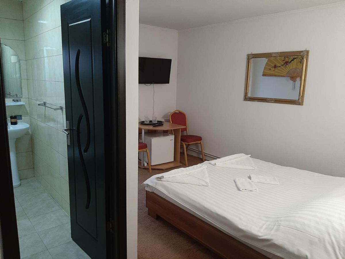 Casa Anemyra Hotel Săcele Buitenkant foto