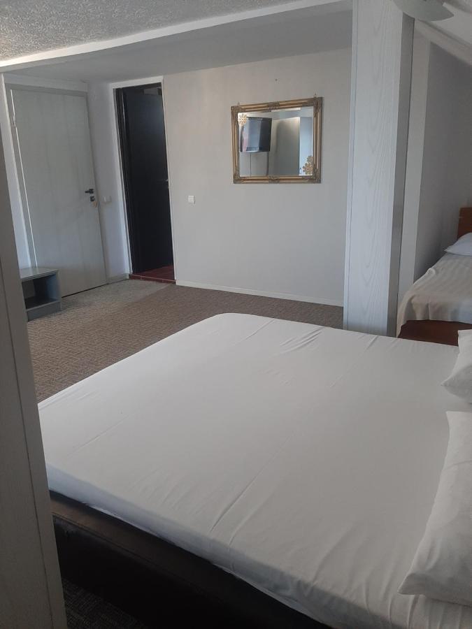 Casa Anemyra Hotel Săcele Buitenkant foto