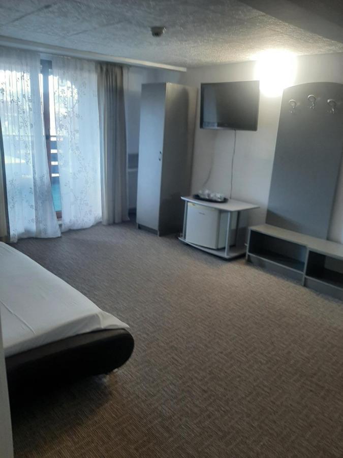 Casa Anemyra Hotel Săcele Buitenkant foto