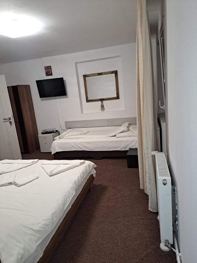 Casa Anemyra Hotel Săcele Buitenkant foto