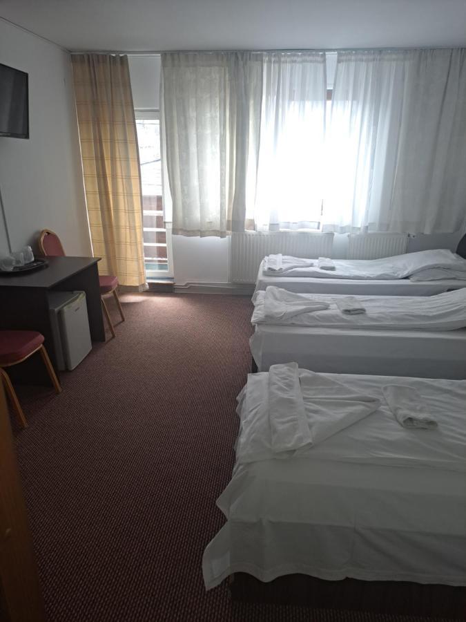 Casa Anemyra Hotel Săcele Buitenkant foto