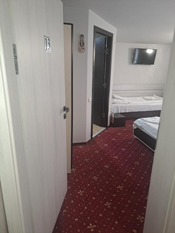Casa Anemyra Hotel Săcele Buitenkant foto