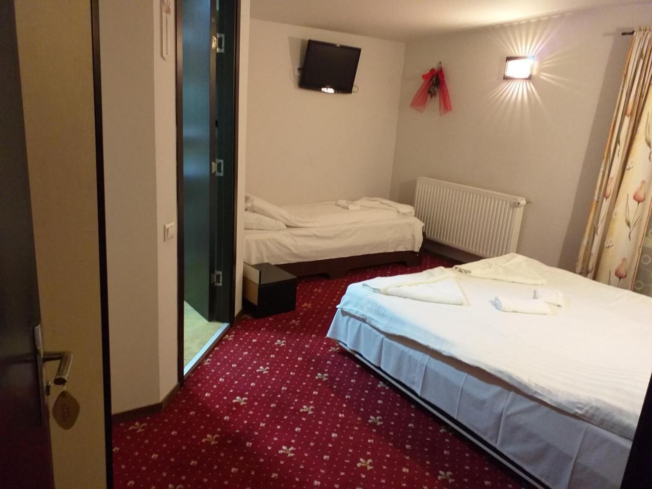 Casa Anemyra Hotel Săcele Buitenkant foto