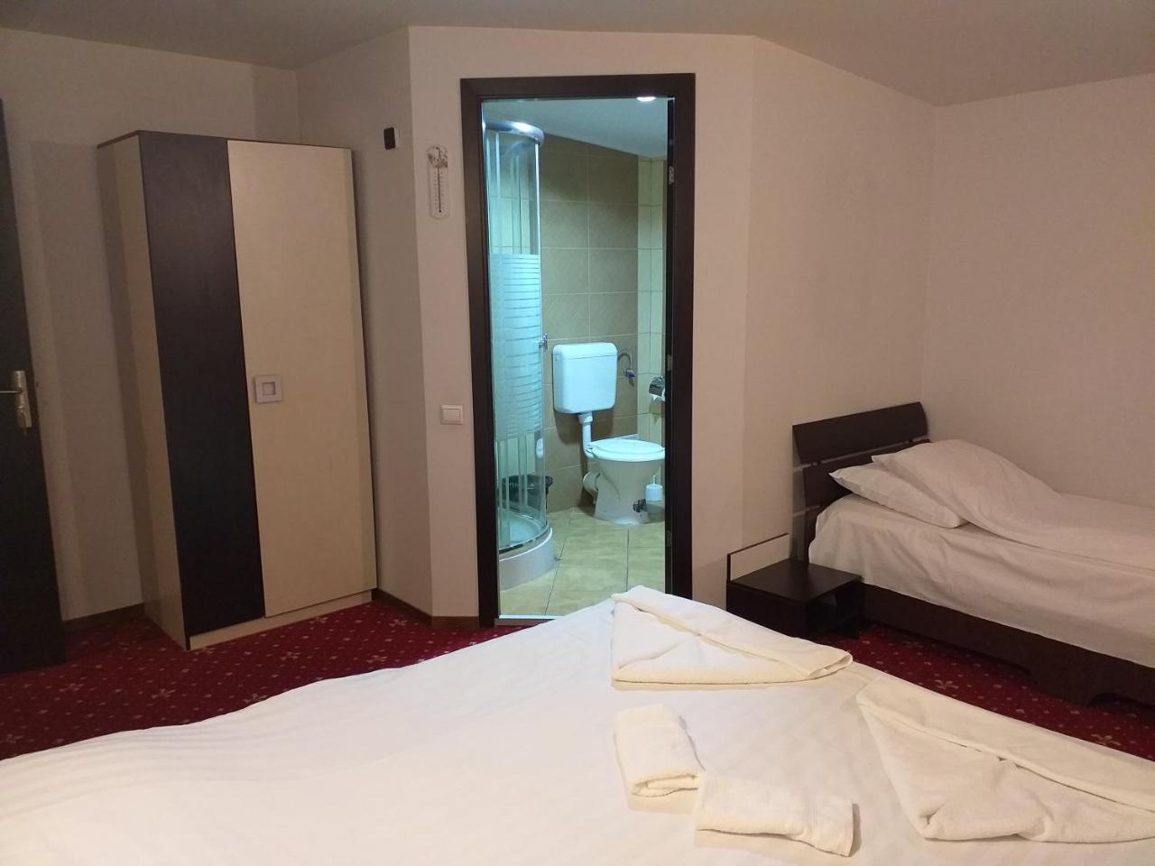 Casa Anemyra Hotel Săcele Buitenkant foto