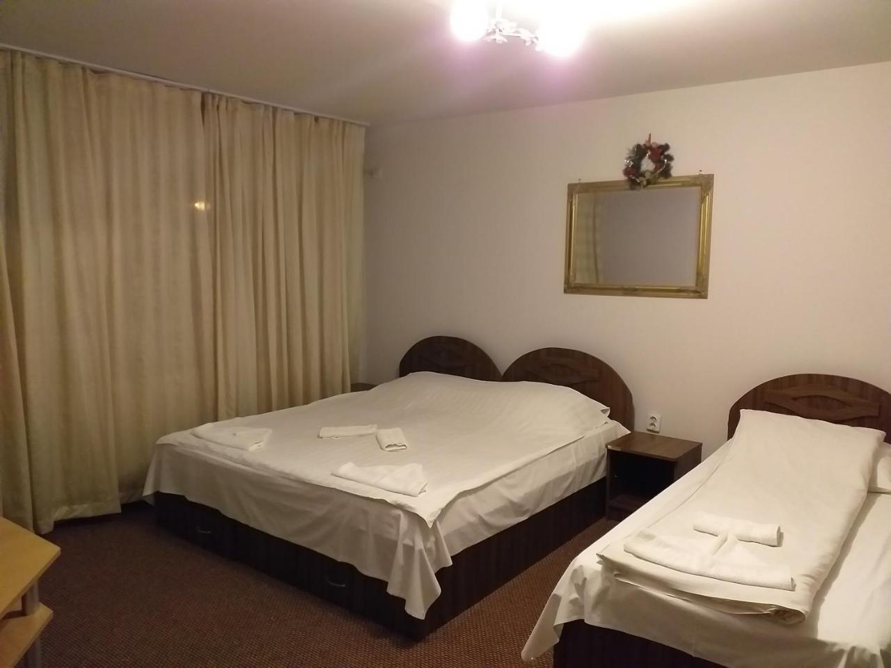 Casa Anemyra Hotel Săcele Buitenkant foto