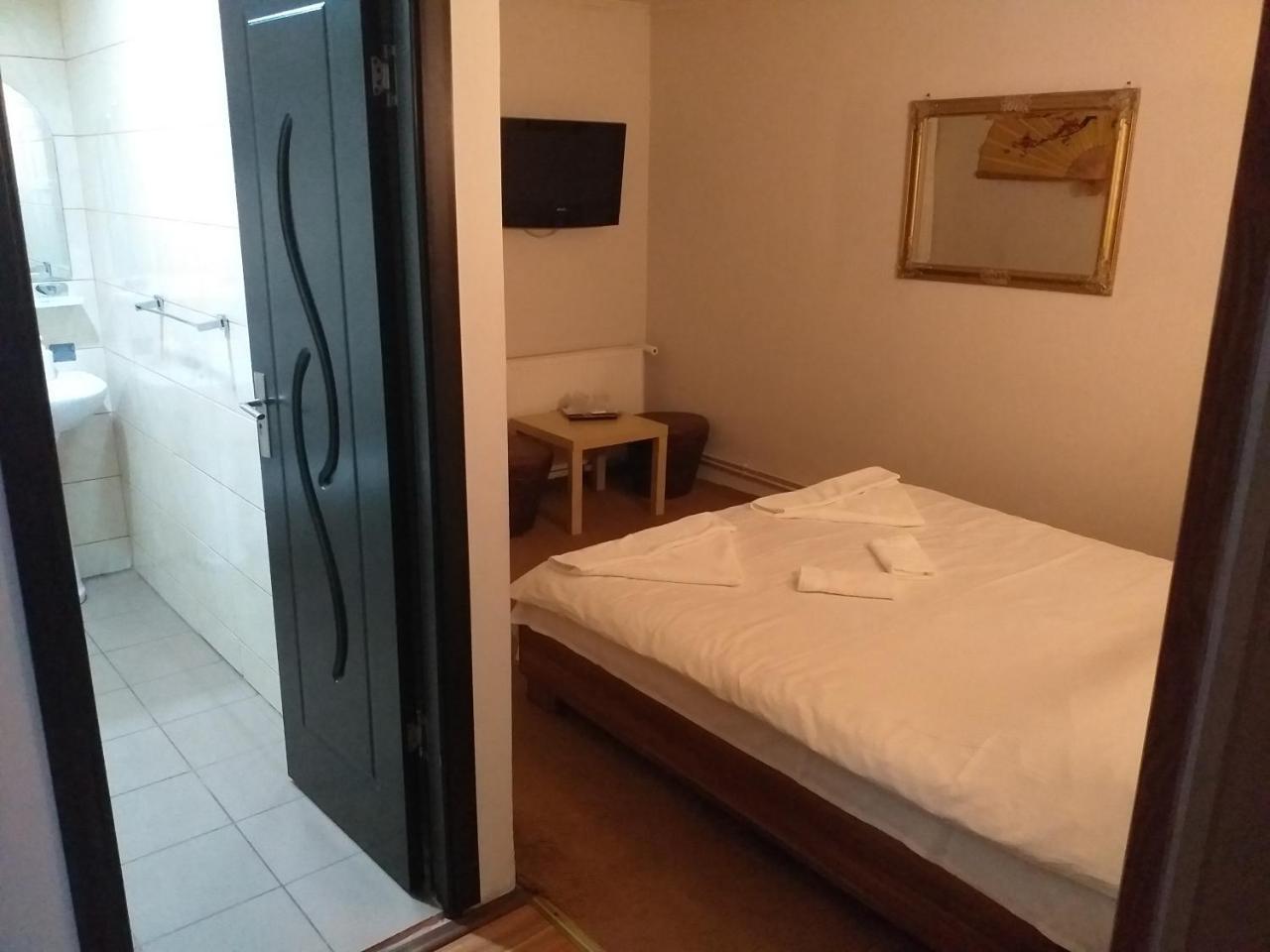 Casa Anemyra Hotel Săcele Buitenkant foto